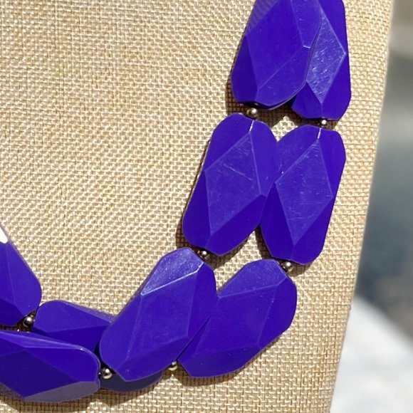 Bohemian Statement Necklace Chunky Purple Lavender Faceted Lucite Gold Chain NWT - Picture 3 of 4